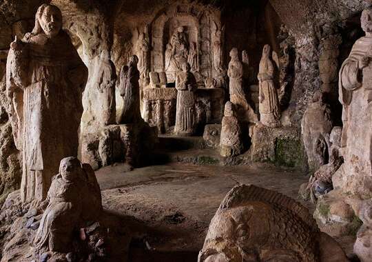 Opplev Chiesetta di Piedegrotta med Amisol Travel