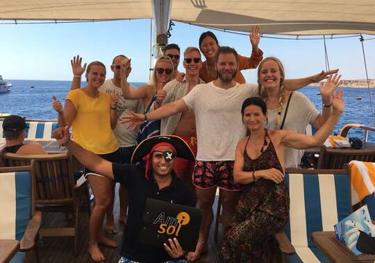 Oppdag skattene i Rødehavet om bord på et sjørøverskip!